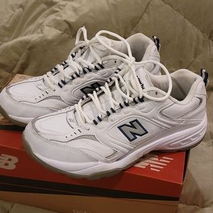 New Balance Womens 407 8 1/2 B White with Navy and Gray Trim